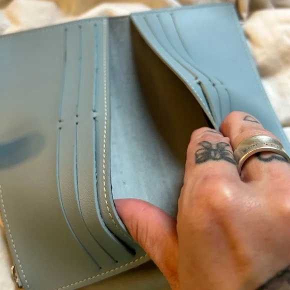 Simple Life Blue Wallet 🪪 - Picture 9 of 13